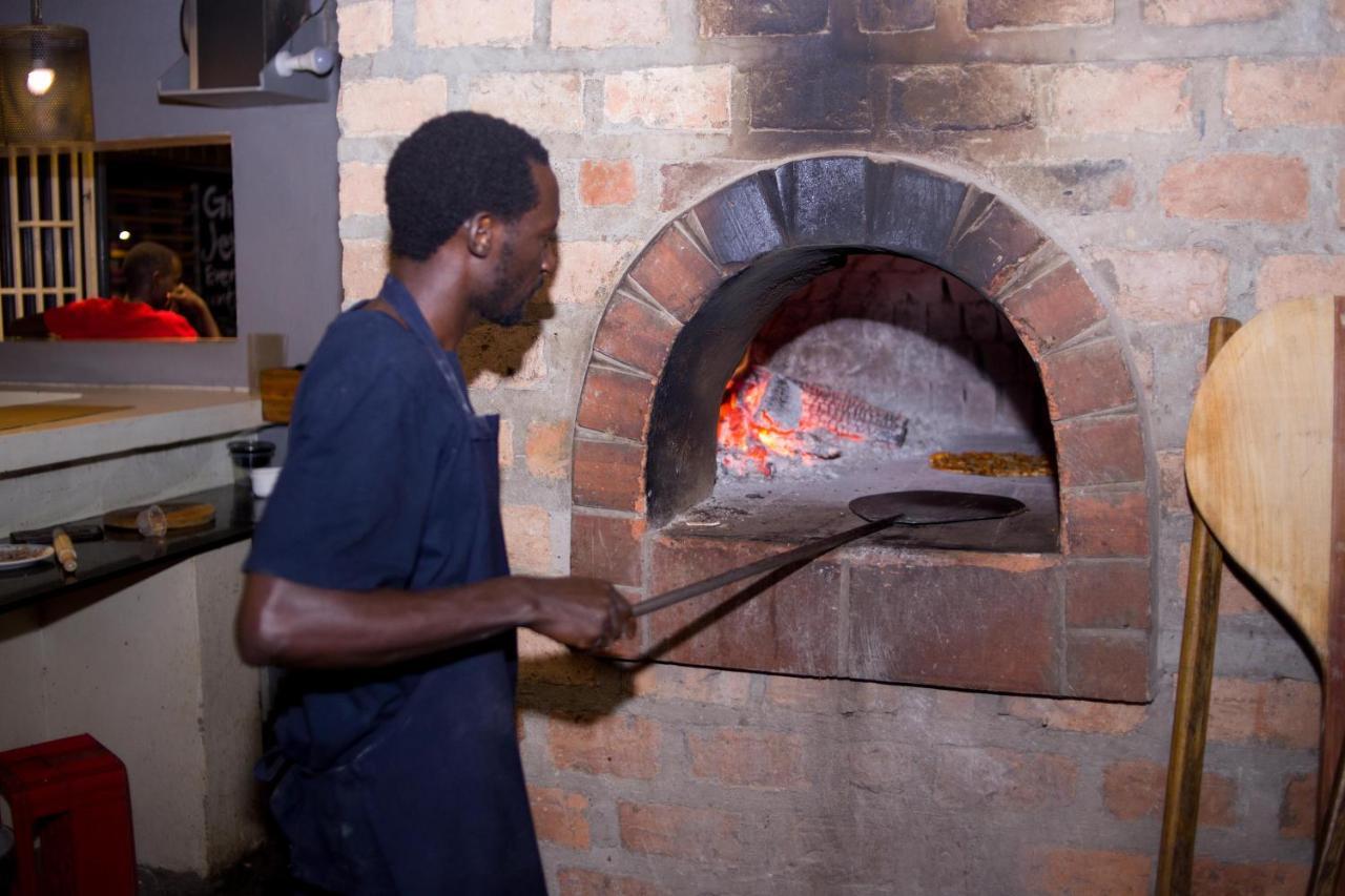 Hostel Bushpig Backpackers Kampala Zewnętrze zdjęcie